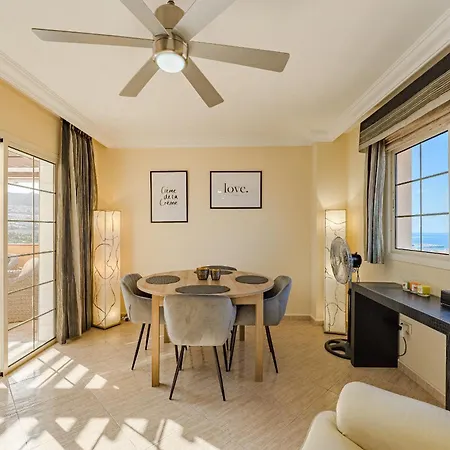 Terrazas Del Duque Ii 2a302 公寓